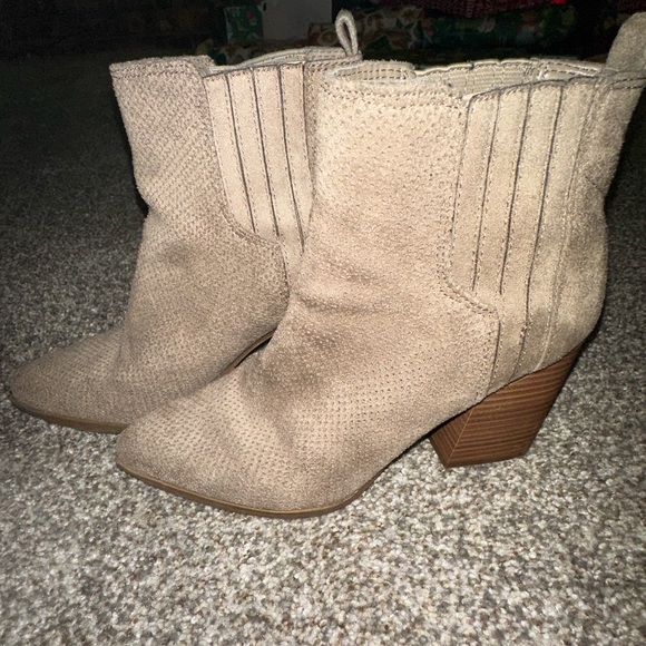 Indigo Rd. Orina Ankle Boots, Women's Size 6M, Taupe NEW MSRP $79 - Picture 4 of 8